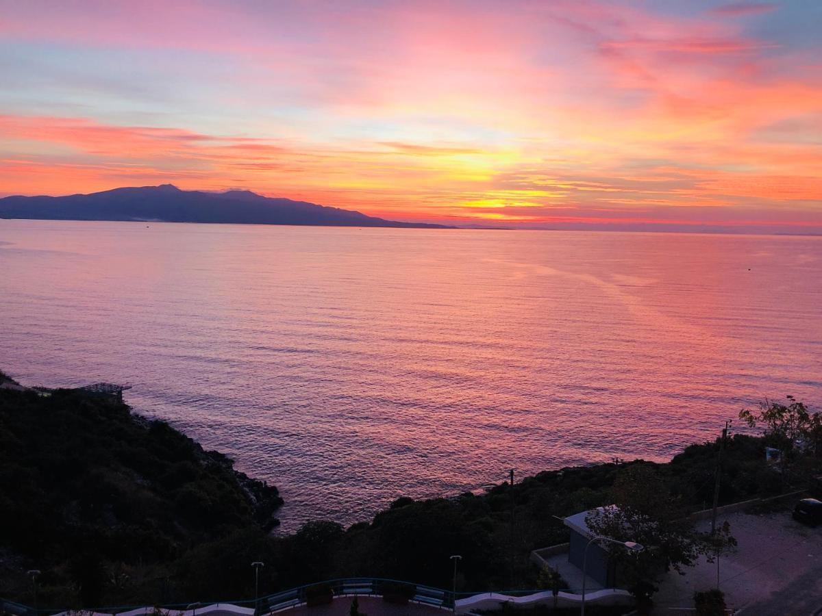Sunny Apts Sarande Luaran gambar