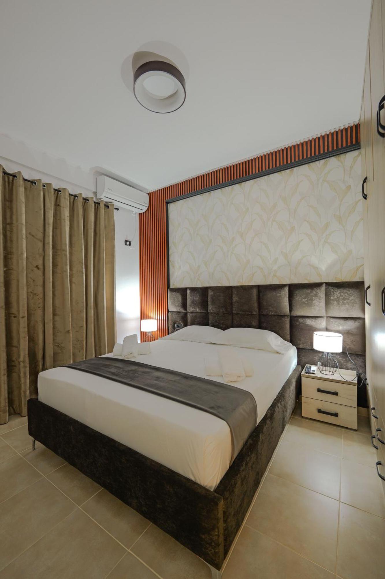 Sunny Apts Sarande Luaran gambar