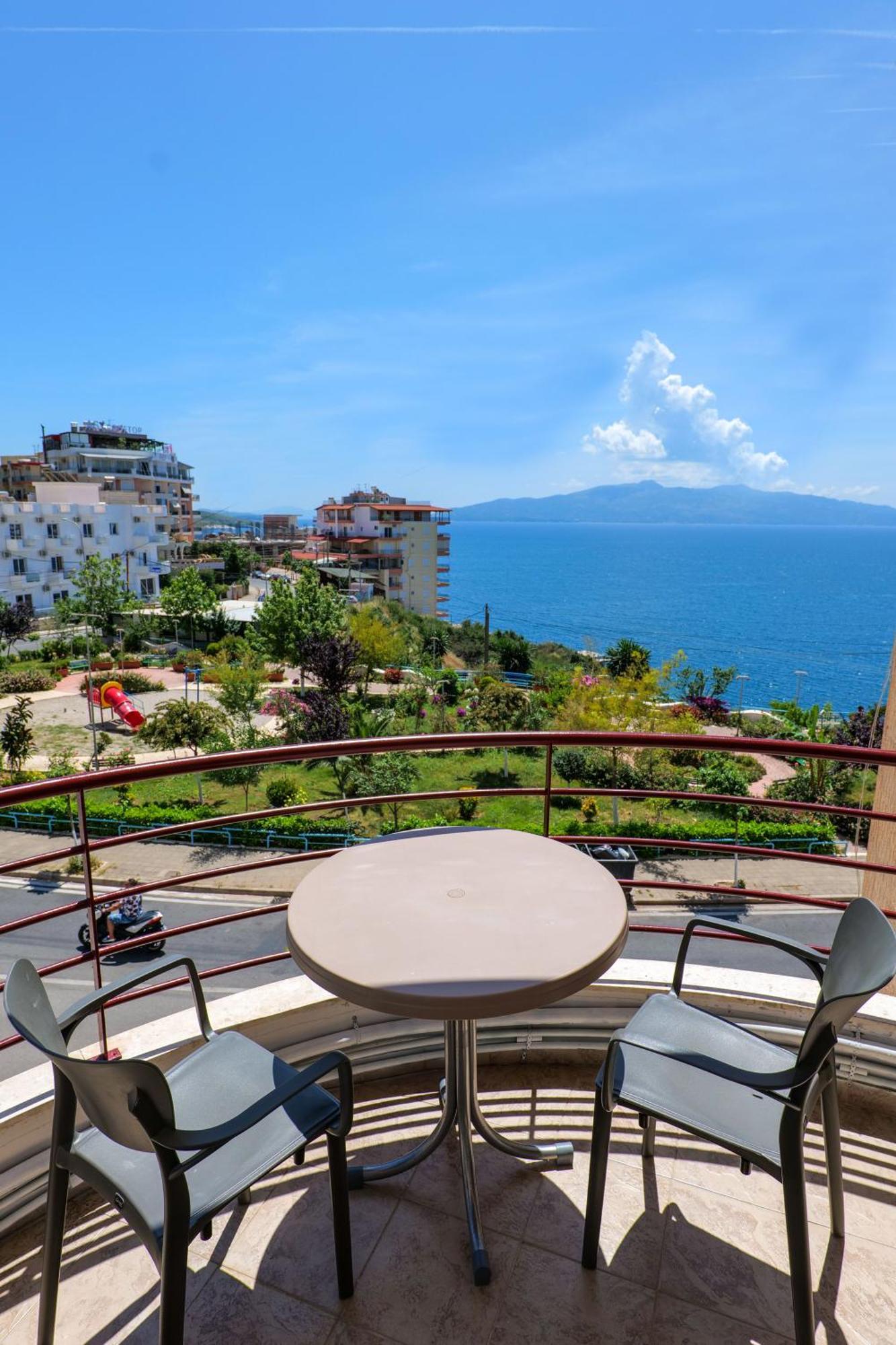 Sunny Apts Sarande Luaran gambar