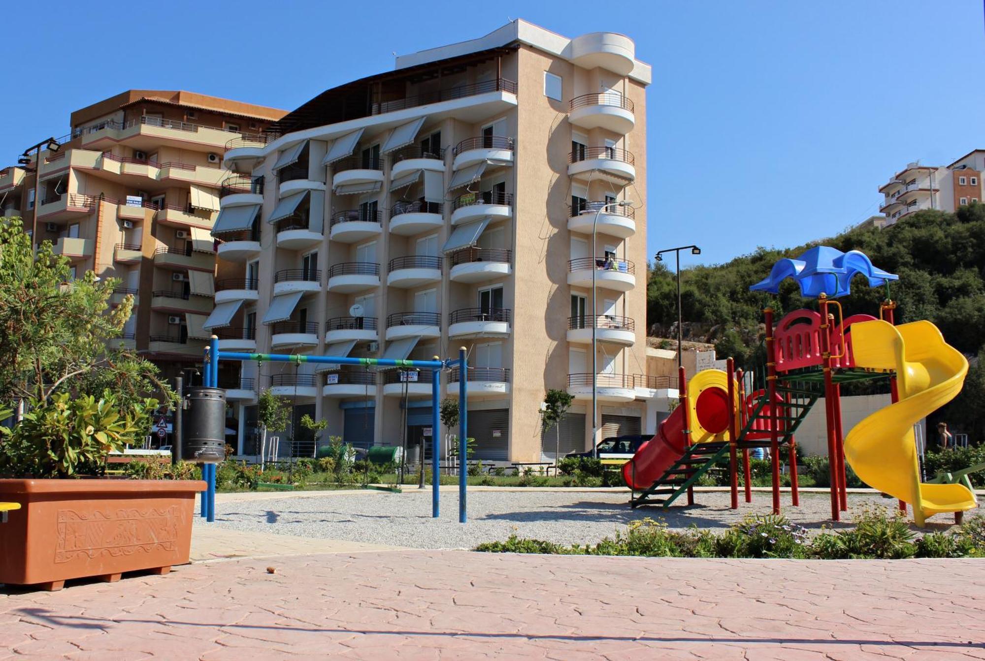 Sunny Apts Sarande Luaran gambar